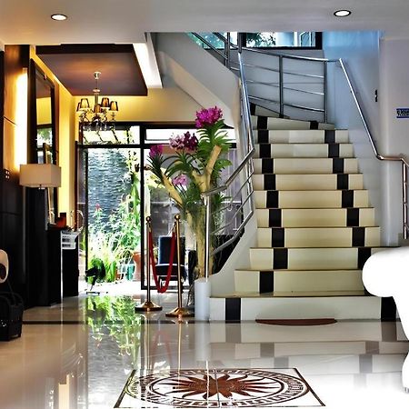 Peridot Suites Davao Exterior foto