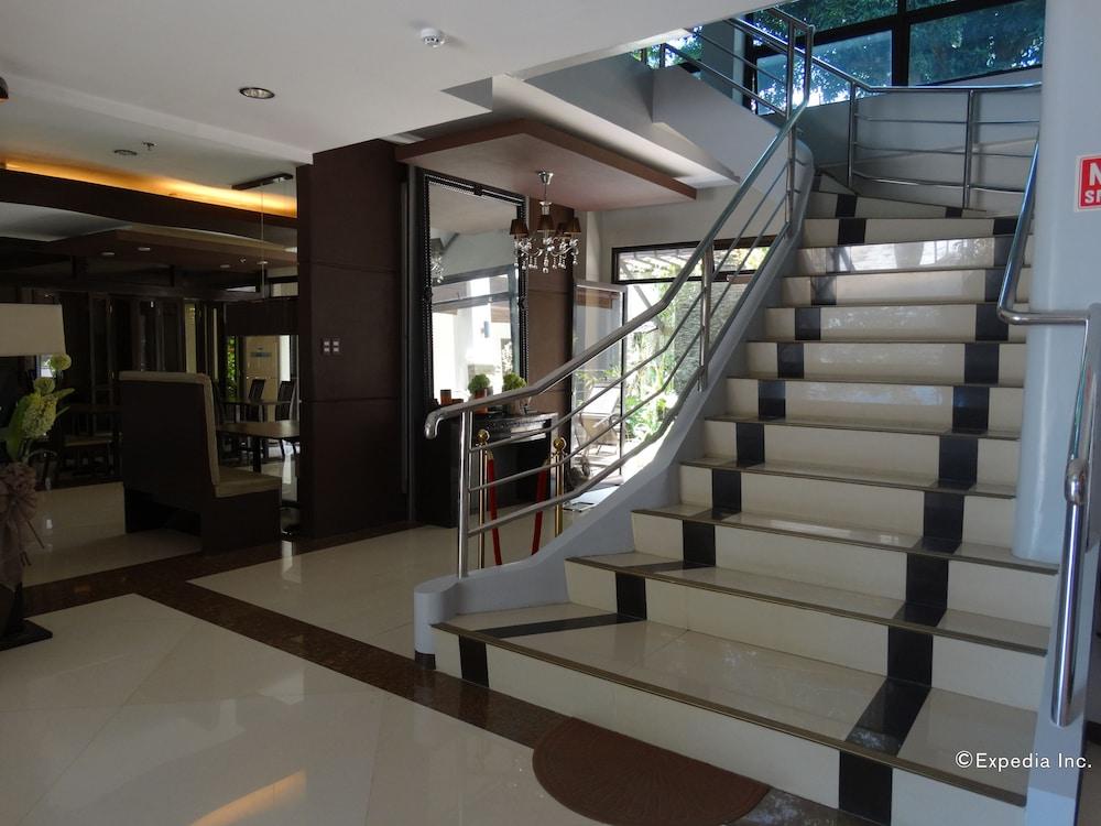 Peridot Suites Davao Exterior foto