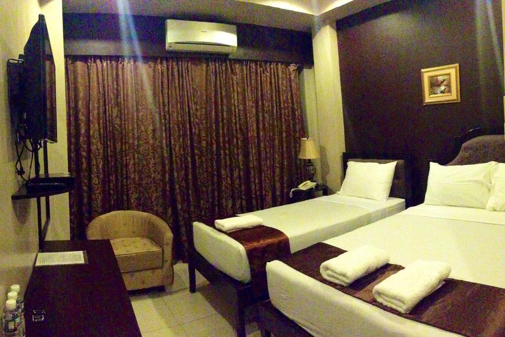 Peridot Suites Davao Exterior foto