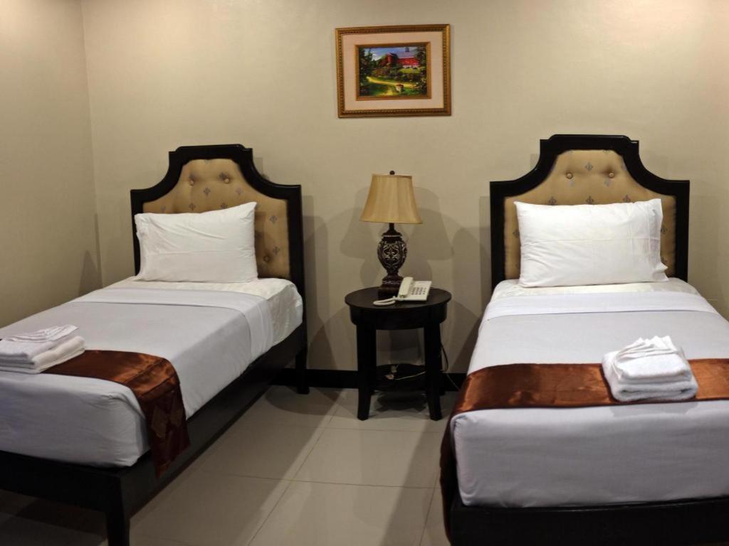 Peridot Suites Davao Exterior foto