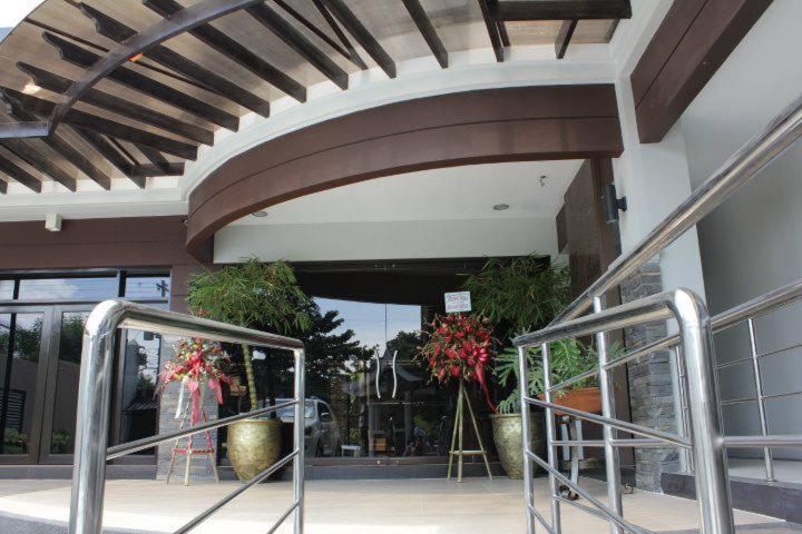 Peridot Suites Davao Exterior foto